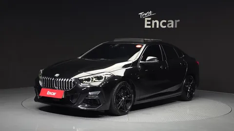 2022 BMW 2-Series 220i M Sports