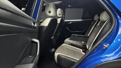 2022 Volkswagen T-Roc 2.0 TDI Premium, синий — фото 12
