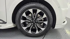 2023 Kia Carnival Diesel 7-Seater Hi-Limousine — фото 5