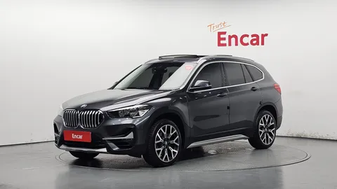 2022 BMW X1 xDrive 20i xLine