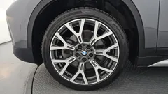 2022 BMW X1 xDrive 20i xLine, серый — фото 5