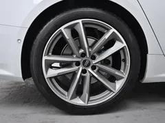 2023 Audi A7 55 TFSI Quattro Premium, белый — фото 5