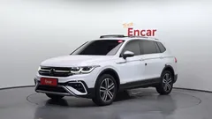 2022 Volkswagen Tiguan 2.0 TSI Prestige — фото 1