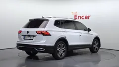2022 Volkswagen Tiguan 2.0 TSI Prestige — фото 2