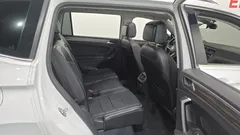2022 Volkswagen Tiguan 2.0 TSI Prestige — фото 11