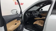 2023 Volvo XC90 B6 Ultimate Bright — фото 10