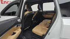 2023 Volvo XC90 B6 Ultimate Bright — фото 11