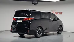 2024 Toyota Alphard 2.5 HEV Executive AWD, чёрный — фото 2