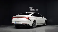 2023 Kia K8 Signature — фото 2
