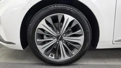 2023 Kia K8 Signature — фото 5