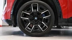 2023 BMW XM 4.4, красный — фото 5