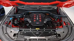 2023 BMW XM 4.4, красный — фото 6