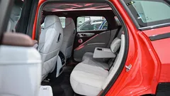 2023 BMW XM 4.4, красный — фото 20