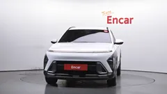 2023 Hyundai Kona Gasoline 1.6 Turbo 2WD, белый — фото 3