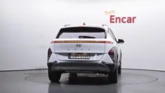 2023 Hyundai Kona Gasoline 1.6 Turbo 2WD, белый — фото 4
