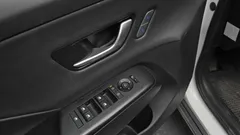 2023 Hyundai Kona Gasoline 1.6 Turbo 2WD, белый — фото 15