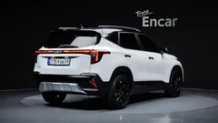 2023 Kia Seltos Gasoline 1.6 Turbo 2WD, белый — фото 2