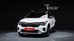 2023 Kia Seltos Gasoline 1.6 Turbo 2WD, белый — фото 3