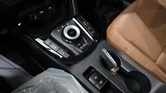 2023 Kia Seltos Gasoline 1.6 Turbo 2WD, белый — фото 9