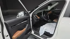 2023 Kia Seltos Gasoline 1.6 Turbo 2WD, белый — фото 10