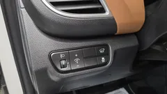 2023 Kia Seltos Gasoline 1.6 Turbo 2WD, белый — фото 16