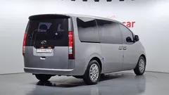2023 Hyundai Staria Tourer 11-Seater, серебристый — фото 2