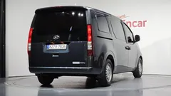2023 Hyundai Staria Cargo 3-Seater — фото 2
