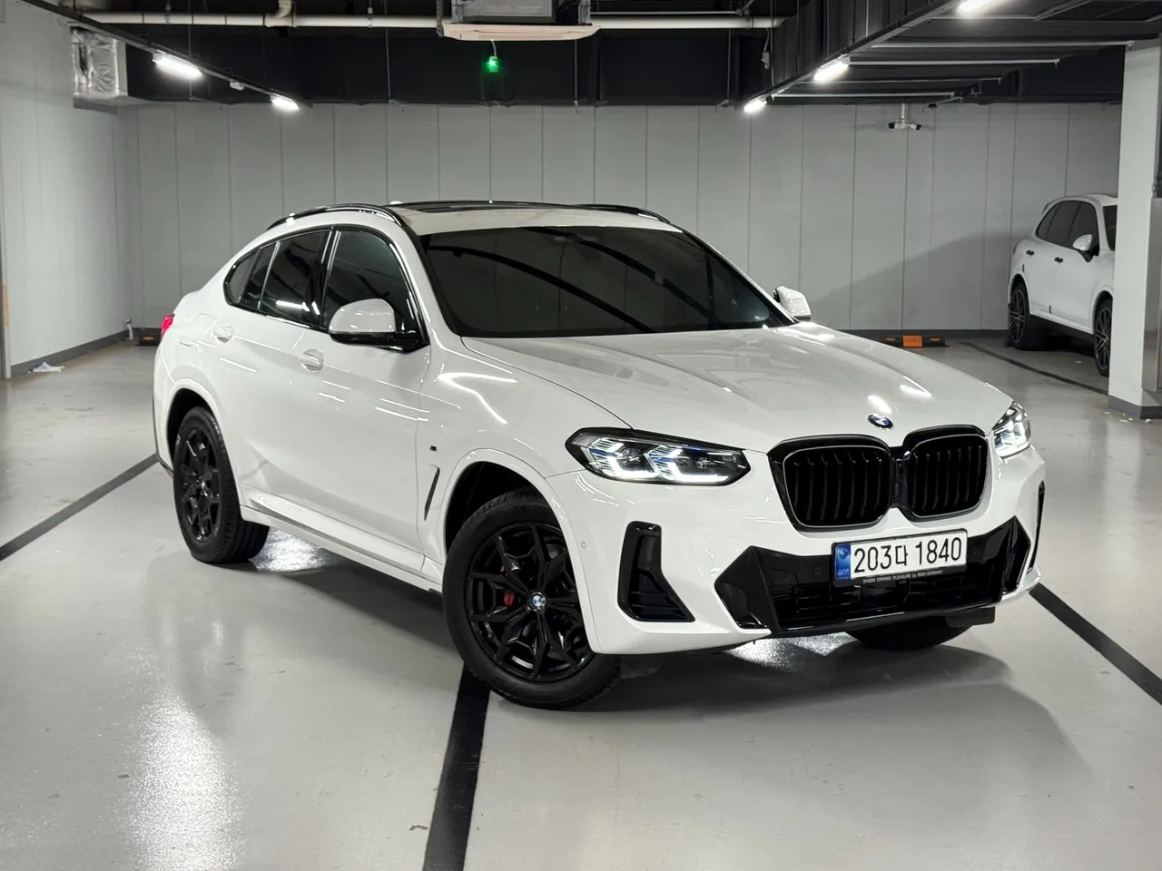 2022 BMW X4 xDrive20i M Sports Pro
