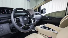 2023 Hyundai Staria Cargo 3-Seater — фото 7