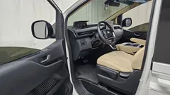 2023 Hyundai Staria Cargo 3-Seater — фото 10