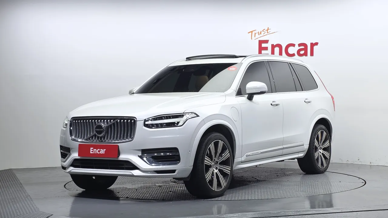 2023 Volvo XC90 T8 Ultimate Bright Hybrid