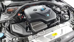 2022 BMW 3-Series 320e Luxury — фото 6