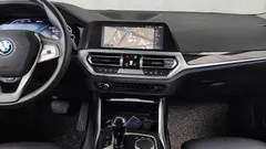 2022 BMW 3-Series 320e Luxury — фото 14