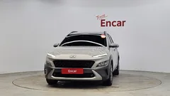 2023 Hyundai Kona Inspiration, серо-серебристый — фото 3