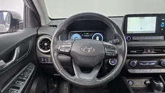 2023 Hyundai Kona Inspiration, серо-серебристый — фото 13