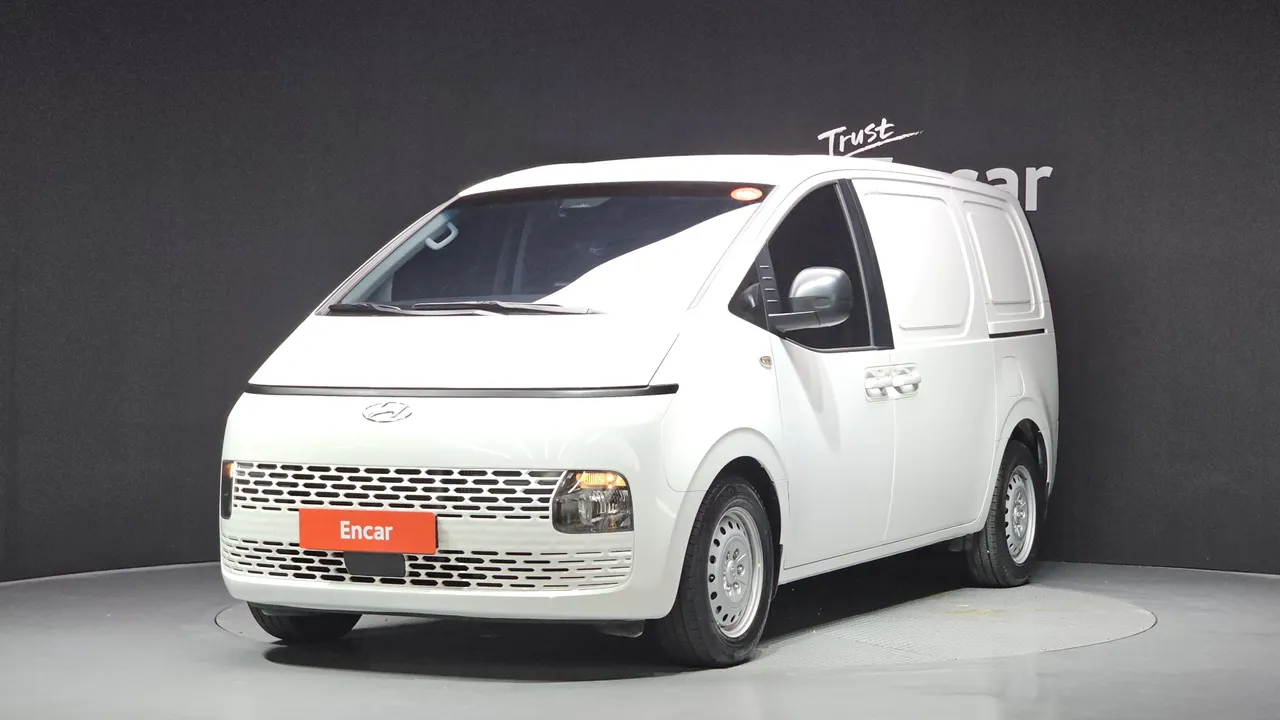 2023 Hyundai Staria Cargo 3-Seater