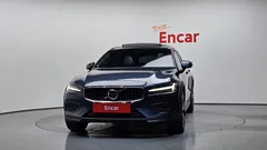 2021 Volvo V60 B5 Pro AWD, синий — фото 3