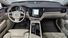2021 Volvo V60 B5 Pro AWD, синий — фото 7