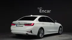 2022 BMW 3-Series 320d Luxury — фото 2
