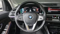 2022 BMW 3-Series 320d Luxury — фото 12