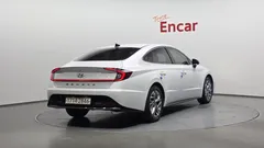2023 Hyundai Sonata 2.0 — фото 2
