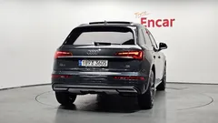 2023 Audi Q5 45 TFSI Quattro, серый — фото 4