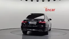 2022 Mercedes-Benz E-Class E350 4MATIC AMG Line — фото 4