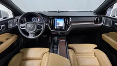 2021 Volvo V60 B5 Pro AWD, белый — фото 7