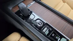 2021 Volvo V60 B5 Pro AWD, белый — фото 9