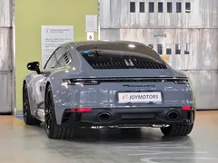 2024 Porsche 911 Carrera 4 GTS — фото 3