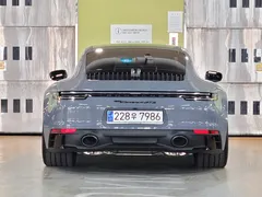 2024 Porsche 911 Carrera 4 GTS — фото 4