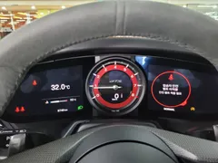 2024 Porsche 911 Carrera 4 GTS — фото 8