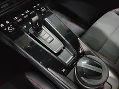 2024 Porsche 911 Carrera 4 GTS — фото 18