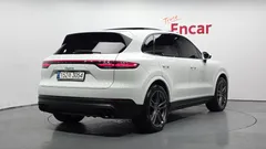 2022 Porsche Cayenne 3.0 — фото 2